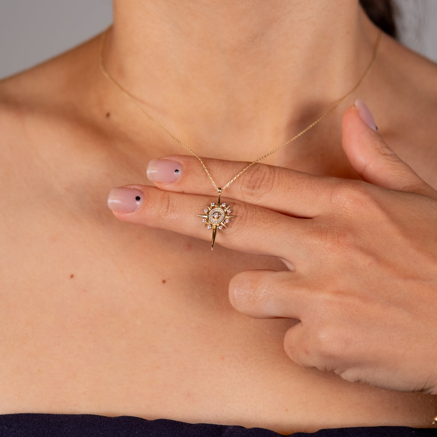 Taşlı Kutup Yıldızı Kolye | 14 Ayar Altın