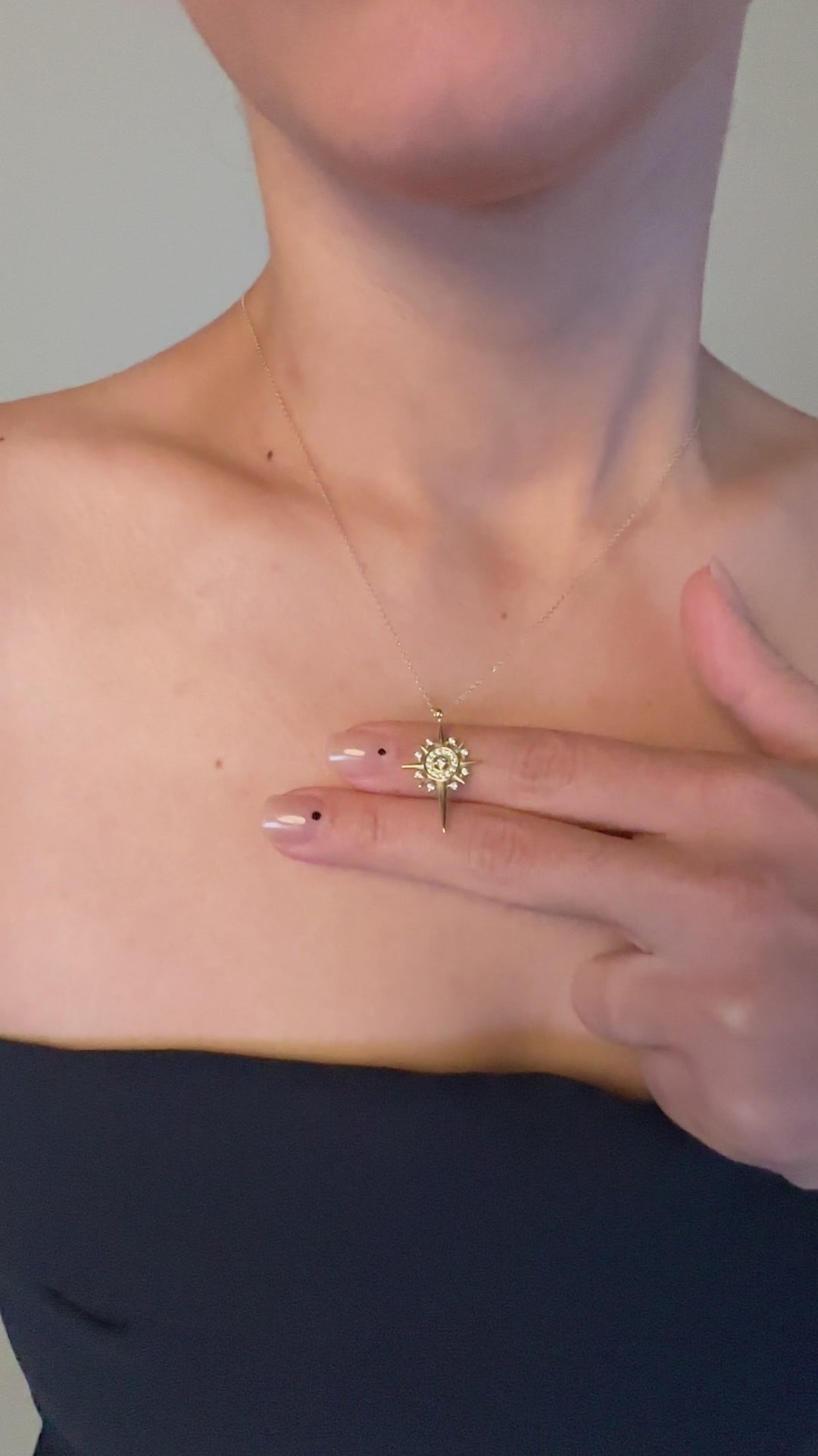 Taşlı Kutup Yıldızı Kolye | 14 Ayar Altın