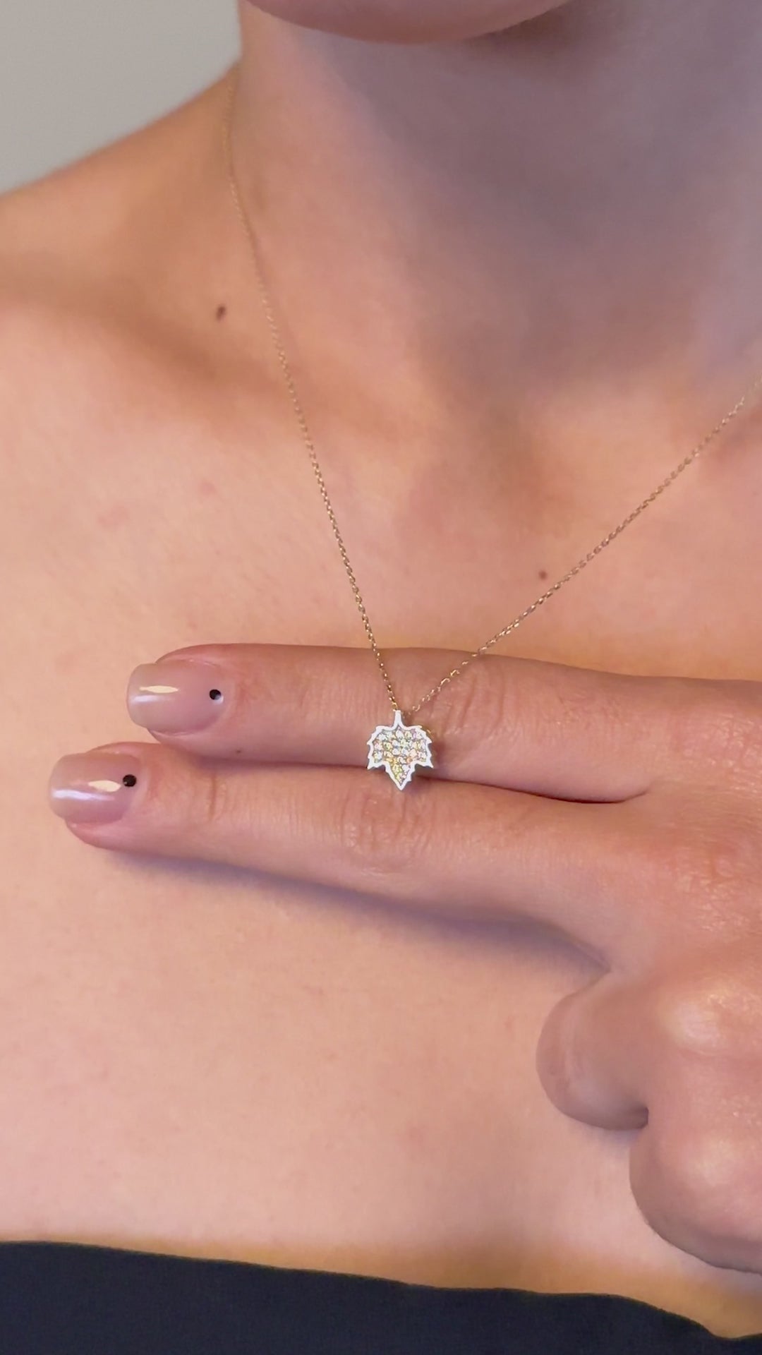 Taşlı Yaprak Kolye | 14 Ayar Altın